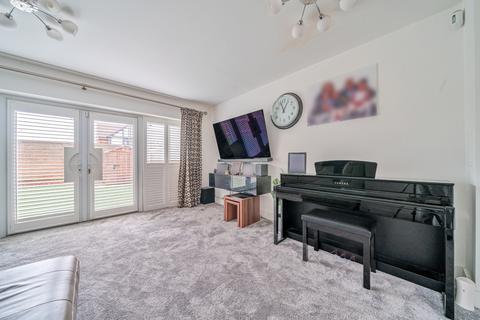 undefined, Ash Tree Close Locksbottom BR6