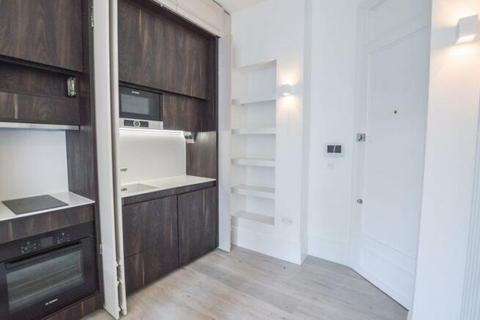 undefined, Cricklewood Lane, London NW2