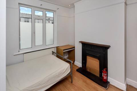 3 bedroom terraced house for sale, Henwood Road, Manchester M20