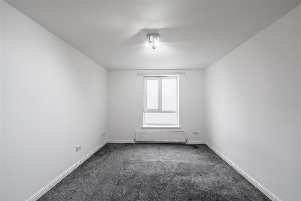 Bedroom.one.jpg