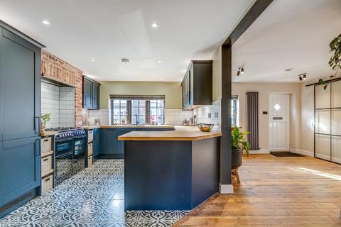 undefined, High Street, Codicote, Hertfordshire, SG4