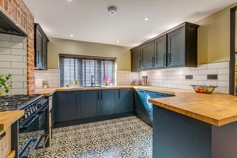 undefined, High Street, Codicote, Hertfordshire, SG4