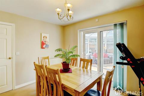 undefined, St. Buryan Close, Nuneaton