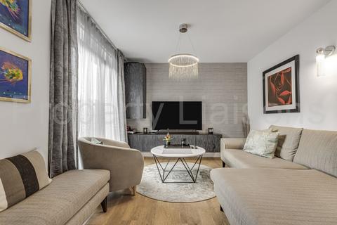 2 bedroom apartment for sale, John Bowles Court, London, E1W