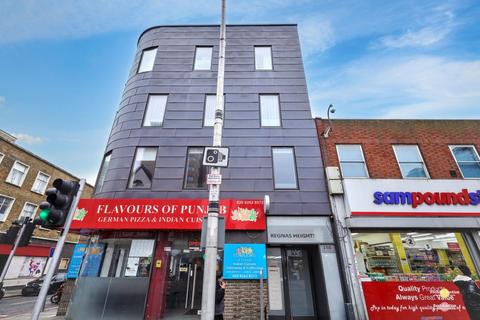 undefined, High Road, Ilford IG1