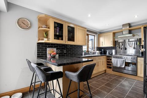 3 bedroom semi-detached house for sale, Vicarage Court, Cleckheaton, BD19