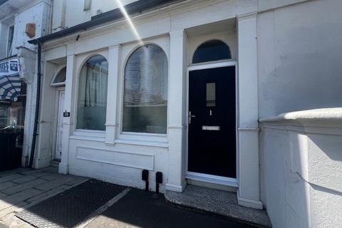 1 bedroom flat to rent, Monkton Street, Ryde, PO33