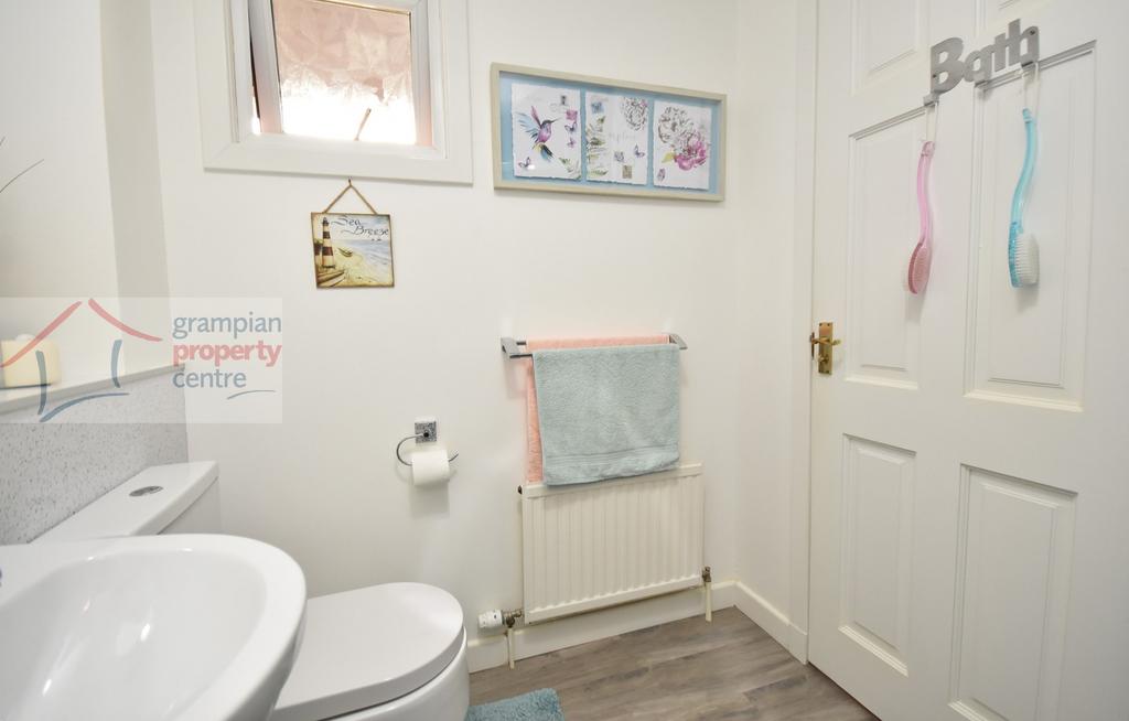 Shower room 2.JPG