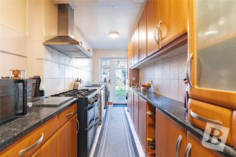 3 bedroom terraced house for sale, Gresham Drive, Romford RM6