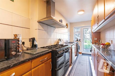 3 bedroom terraced house for sale, Gresham Drive, Romford RM6