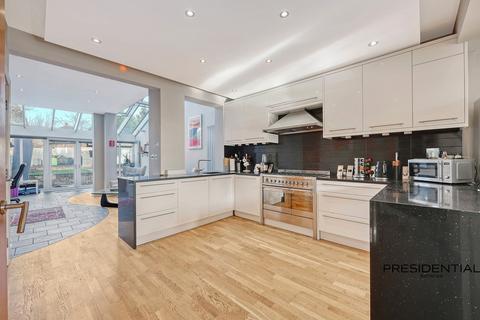 undefined, Honey Lane, Waltham Abbey EN9