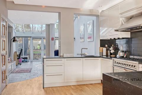 undefined, Honey Lane, Waltham Abbey EN9
