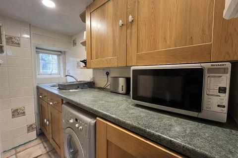 1 bedroom terraced house for sale, St. James Square, Halifax HX3