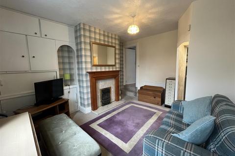 1 bedroom terraced house for sale, St. James Square, Halifax HX3