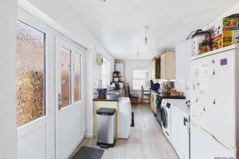 3 bedroom end of terrace house for sale, St. Kilda Parade, Gloucester GL1