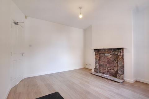 3 bedroom end of terrace house for sale, St. Kilda Parade, Gloucester GL1