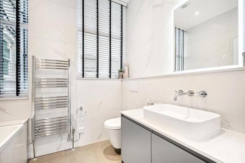 2 bedroom apartment to rent, Curzon Street, London W1J