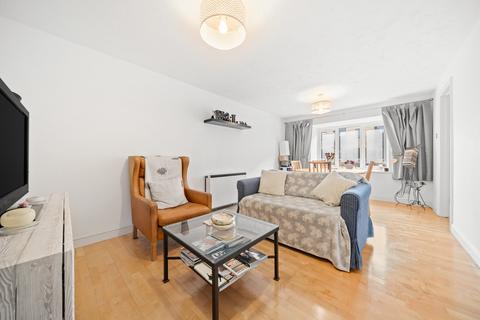 2 bedroom apartment for sale, Transom Square, London, E14