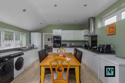 undefined, Manor Road, Mile Oak, B78