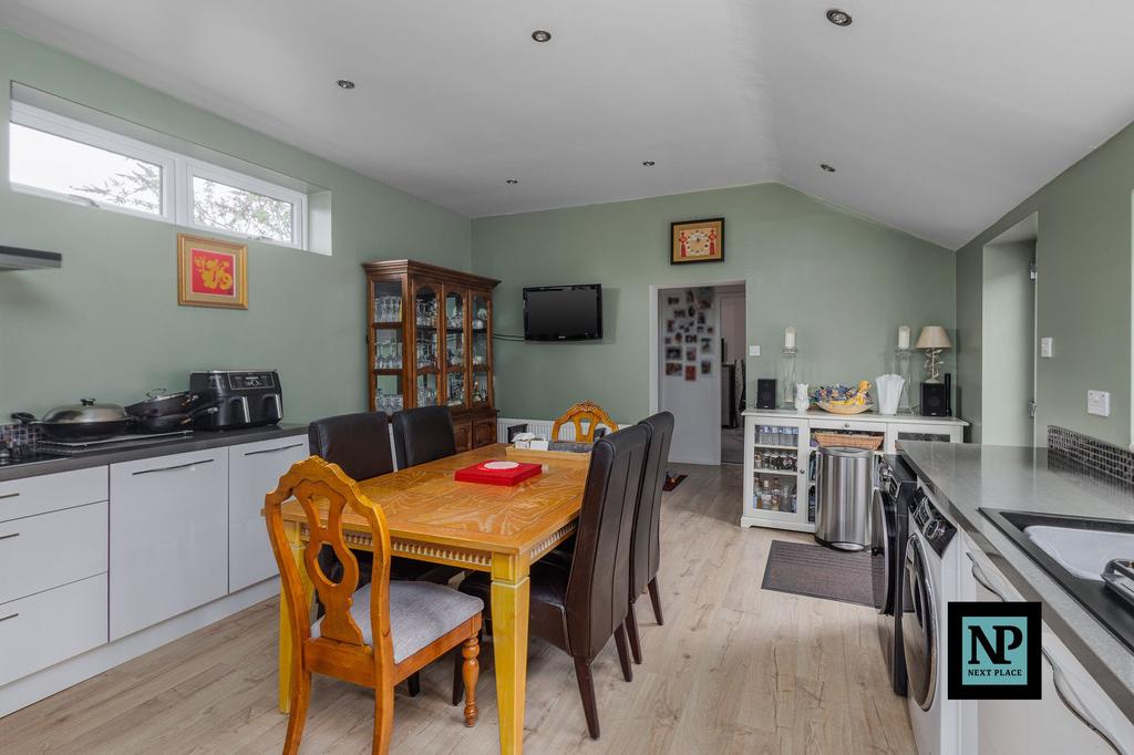 Kitchen / Diner