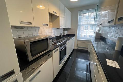 2 bedroom flat to rent - Gosfield Street, London, London