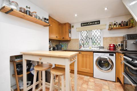 2 bedroom end of terrace house for sale, High Street, Great Baddow, Chelmsford