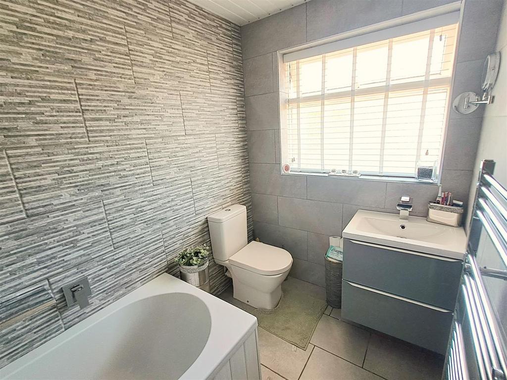Re Fitted Bathroom