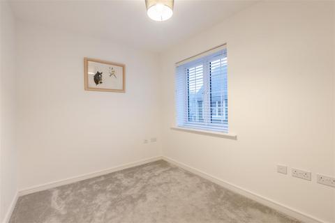 2 bedroom coach house for sale, Amisse Drive, Snodland
