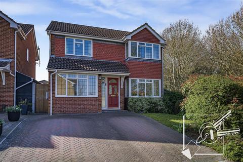 4 bedroom house for sale, Millfield Drive, Northfleet., Gravesend