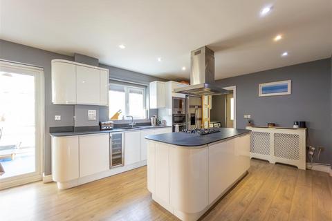 undefined, Hellis Wartha, Helston TR13