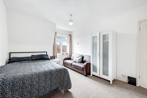 1 bedroom flat to rent, Comeragh Road, London, W14