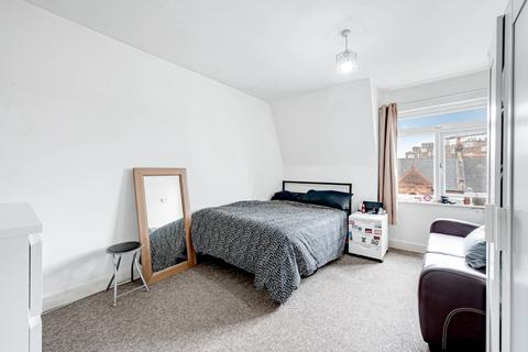 1 bedroom flat to rent, Comeragh Road, London, W14