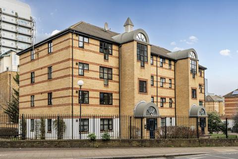 1 bedroom apartment for sale, Plough Way, London, SE16