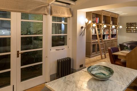 undefined, North Audley Street London W1K