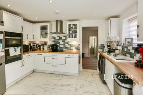 undefined, New Road, Netley Abbey, Southampton, SO31