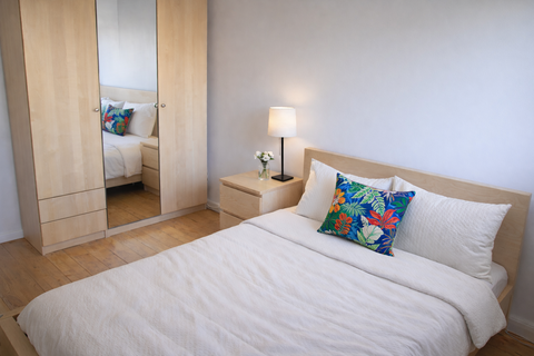 3 bedroom apartment to rent, Kinross House, Bemerton Estate, London
