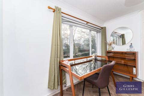 1 bedroom flat to rent, Hetherington Way, Ickenham, Uxbridge, UB10