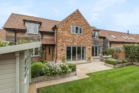 undefined, Oakley, Buckinghamshire