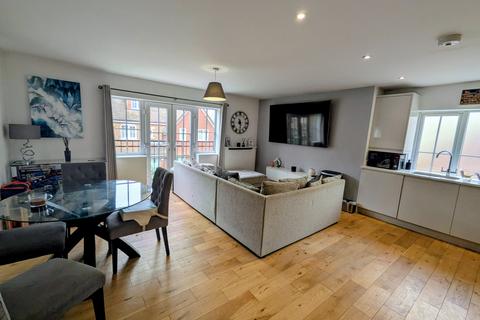 undefined, Springfield Close, Salfords, REDHILL