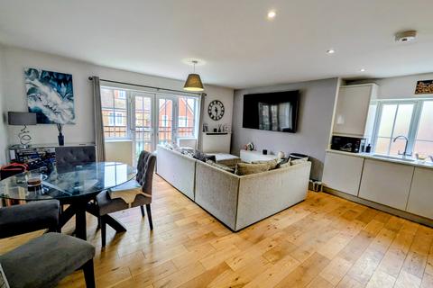 undefined, Springfield Close, Salfords, REDHILL