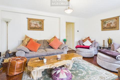 undefined, Romans Gate, Pamber Heath, Tadley, Hampshire, RG26