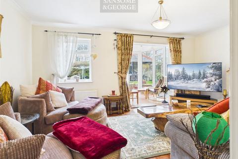 undefined, Romans Gate, Pamber Heath, Tadley, Hampshire, RG26