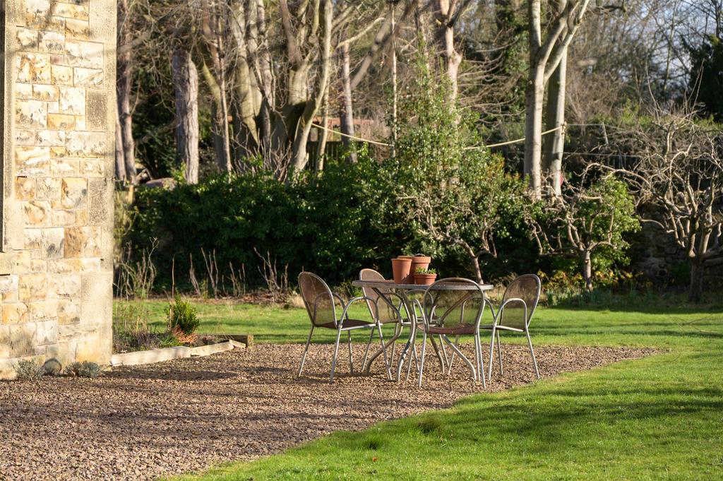 Outdoor Seating