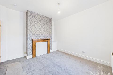2 bedroom terraced house for sale, Scarborough Road, East Yorkshire YO16