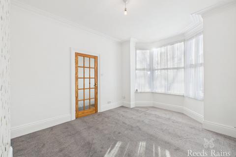 2 bedroom terraced house for sale, Scarborough Road, East Yorkshire YO16