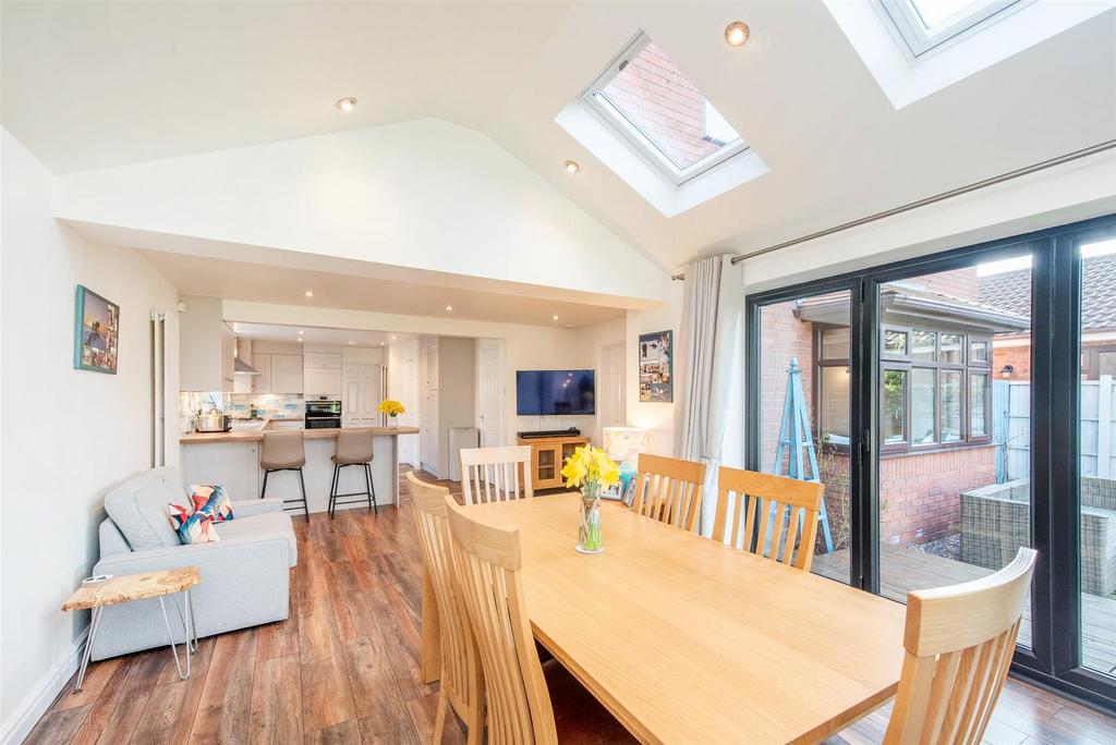 Kitchen/Diner/Family Room