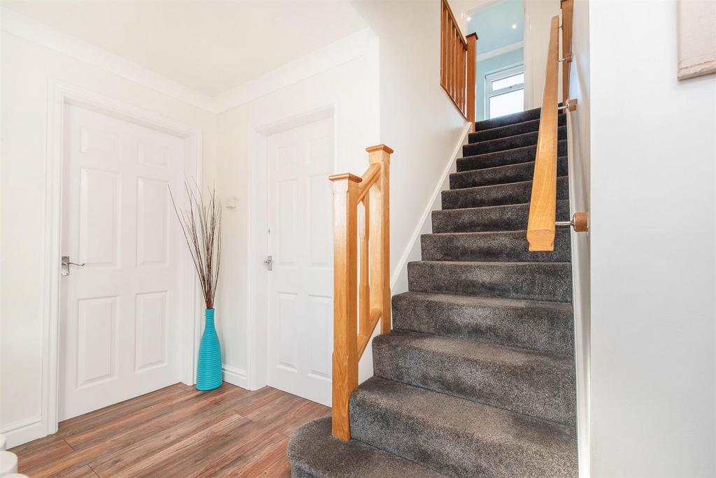 Entrance Hallw