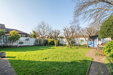 undefined, Evergreen Avenue, Leyland