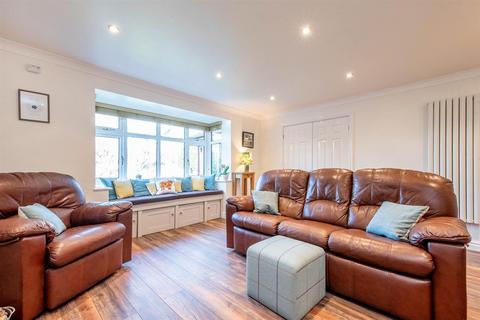 undefined, Evergreen Avenue, Leyland