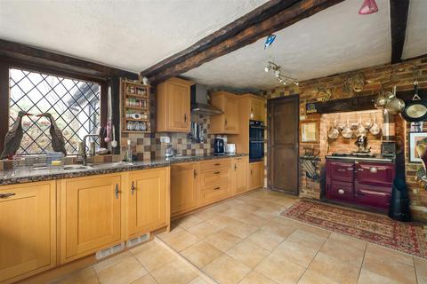 2 bedroom detached bungalow for sale, Bilsington, Ashford